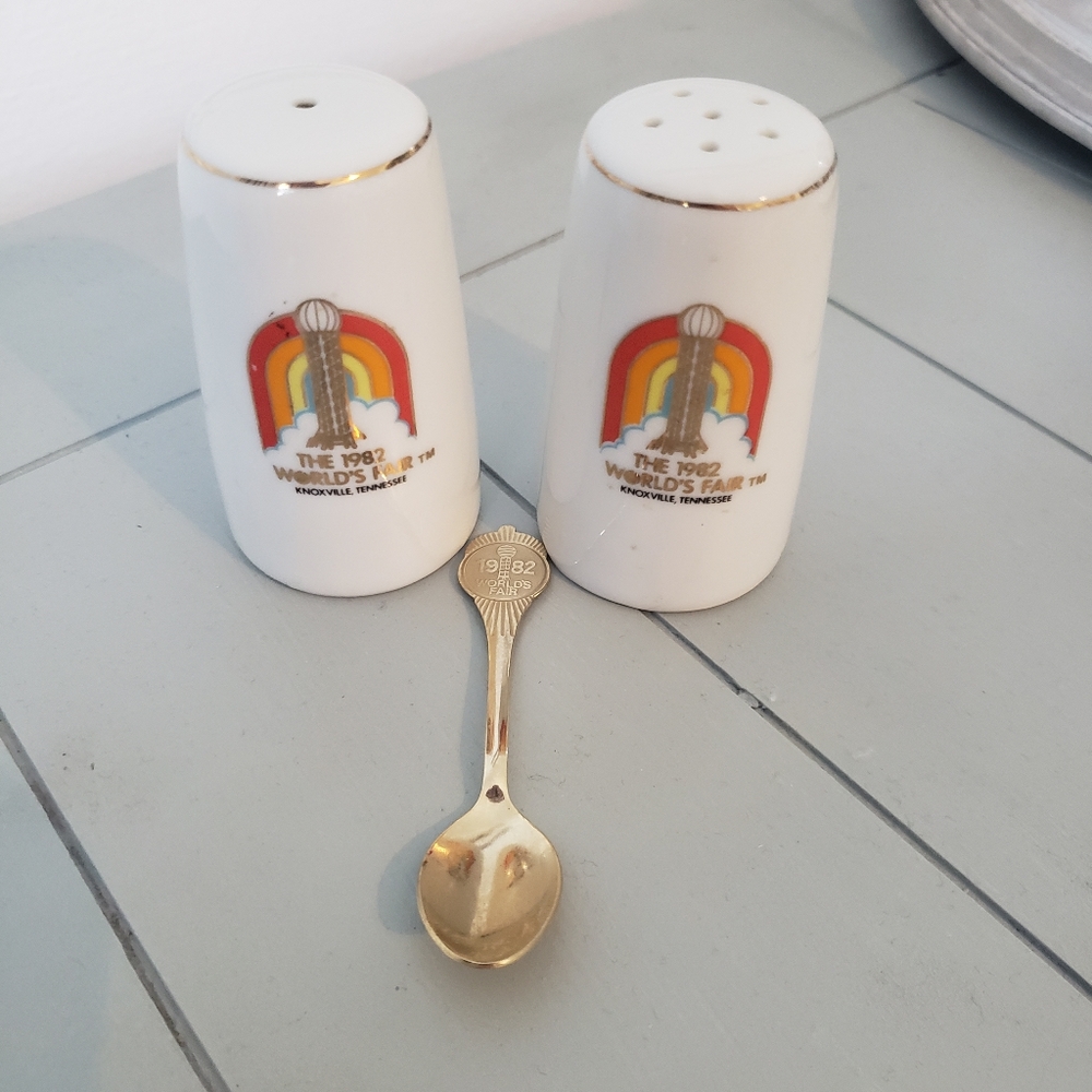 Vintage World's Fair 1982 Knoxville S & P  Spoon